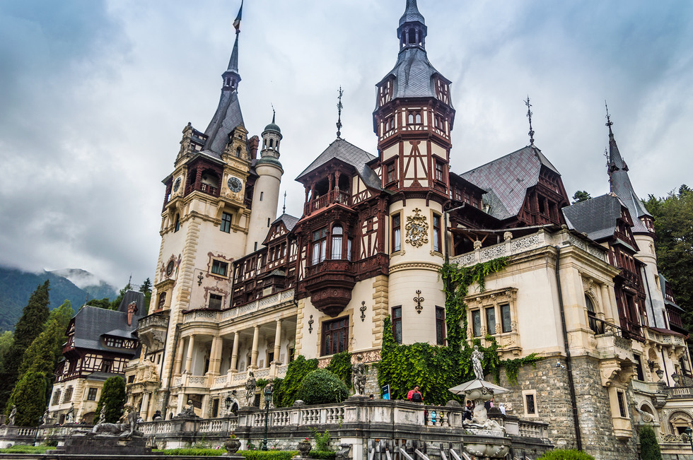 Lisa's World: Peles Castle