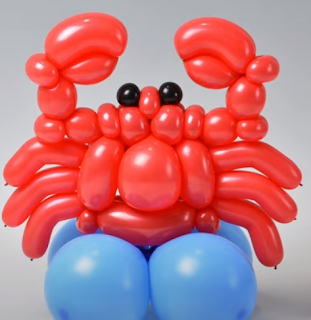 Rote Krabbe als Ballonfigur zur Ballondekoration.