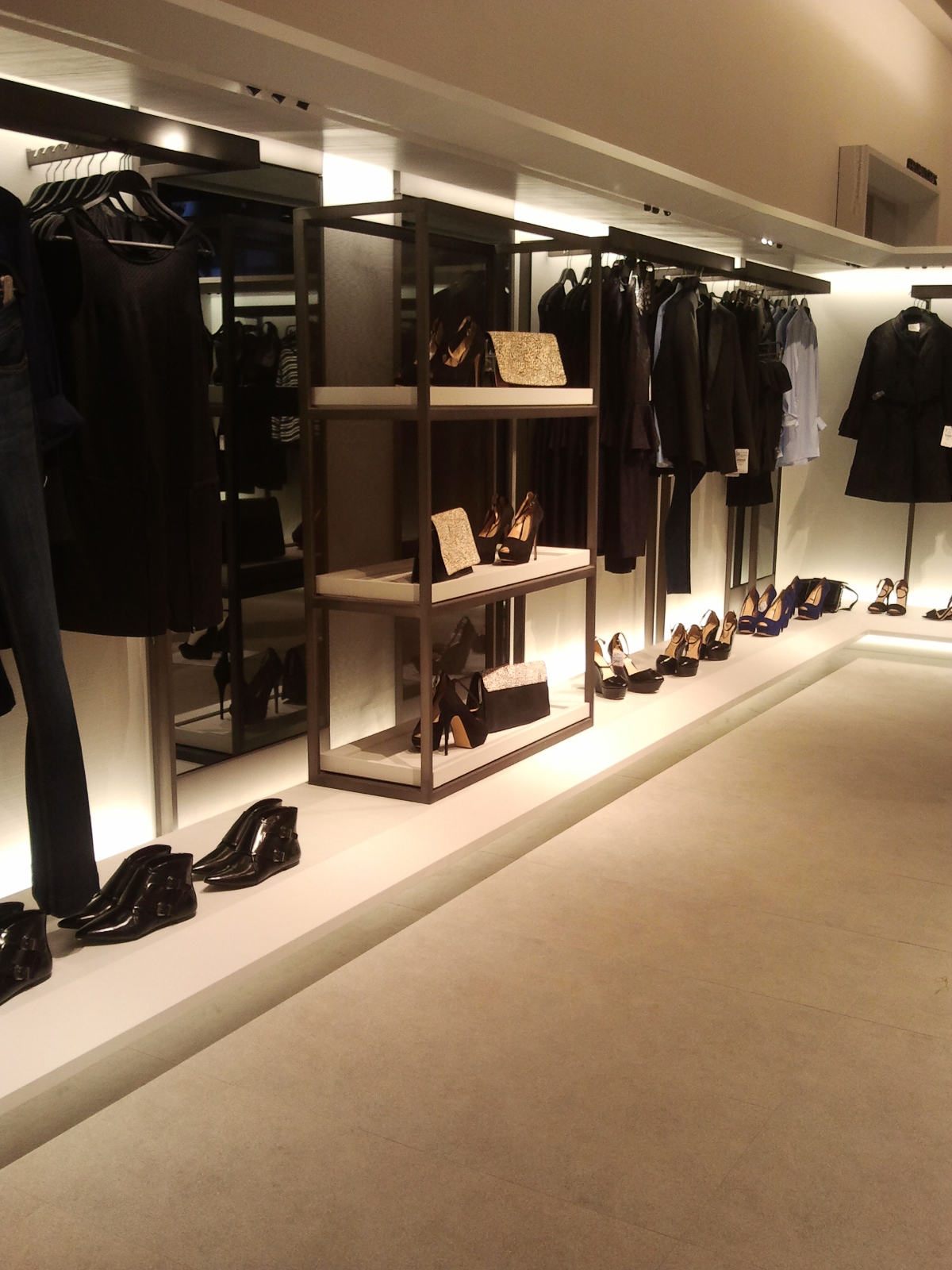 Mis Pecados Inconfesables NUEVA TIENDA ZARA EN BONAIRE