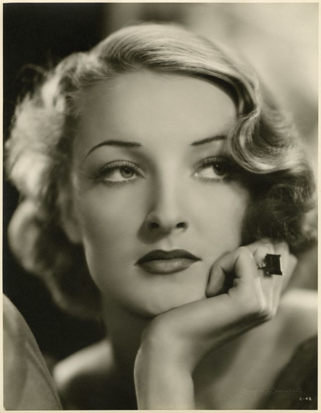 55 Gorgeous Portrait Photos of the 1930s Beauties Taken by Ernest ...