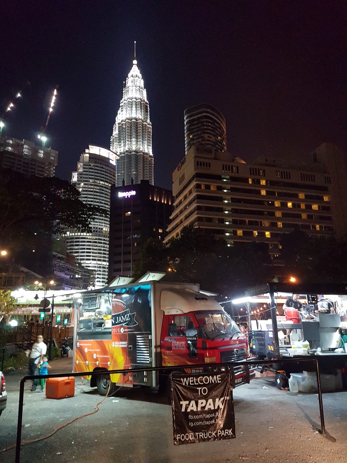 WANDERLUST DJ: TAPAK Urban Street Dining, Kuala Lumpur