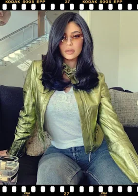 Kylie Jenner wiki avere produse cosmetice