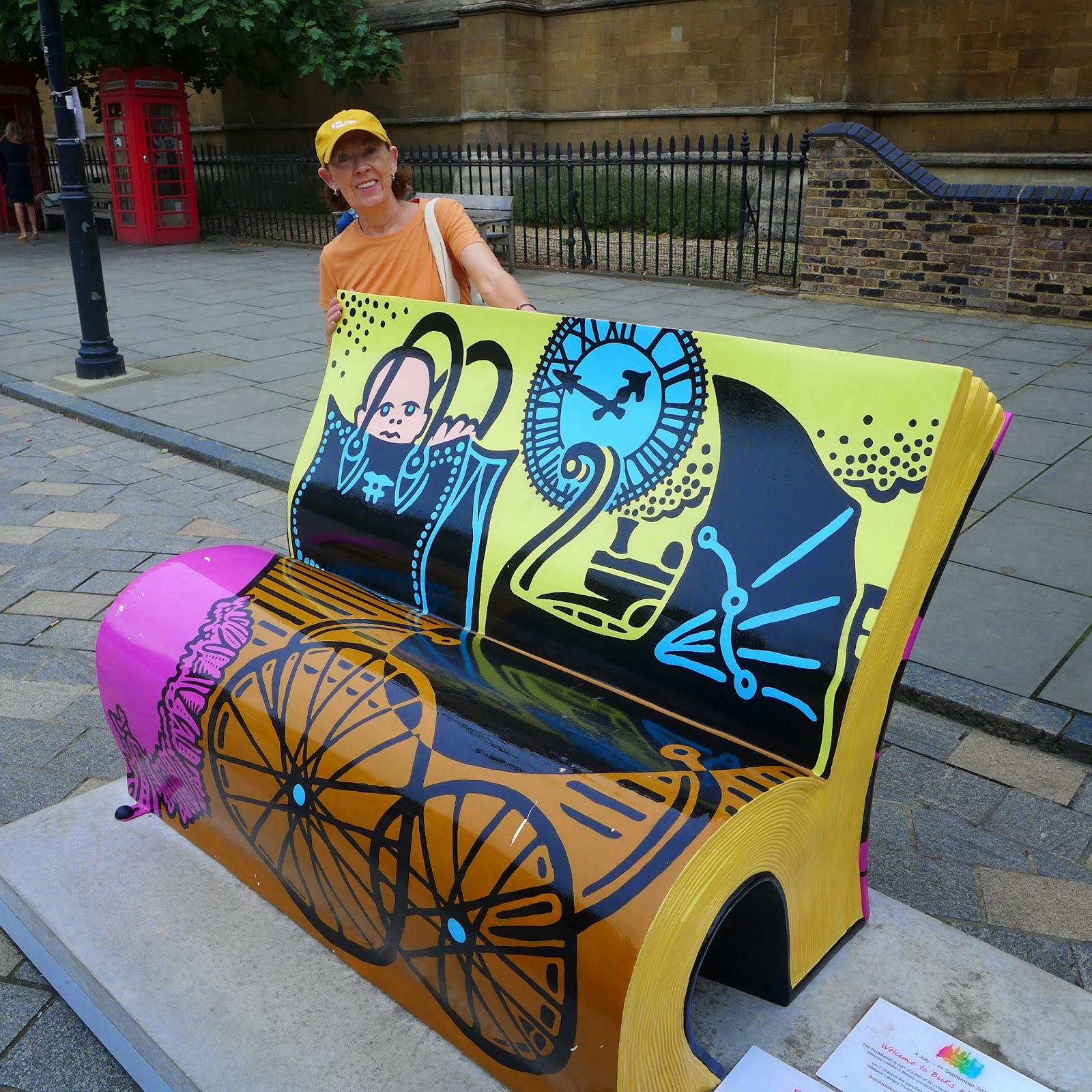 The Jen and Bill Experience: Book Bench Trail #1 - Bloomsbury