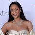 Rihanna 2nd Annual Diamond Ball Wallpaper