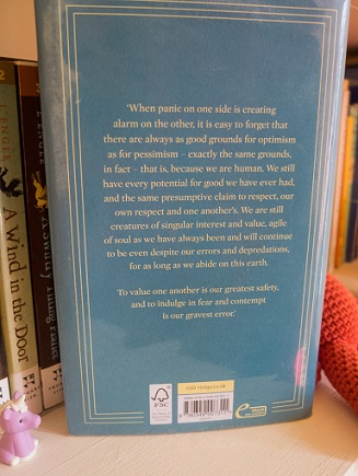 Back cover of Marilynne Robinson's The Givenness of Things