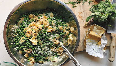Pasta with peas and mint recipe for Meatless Monday