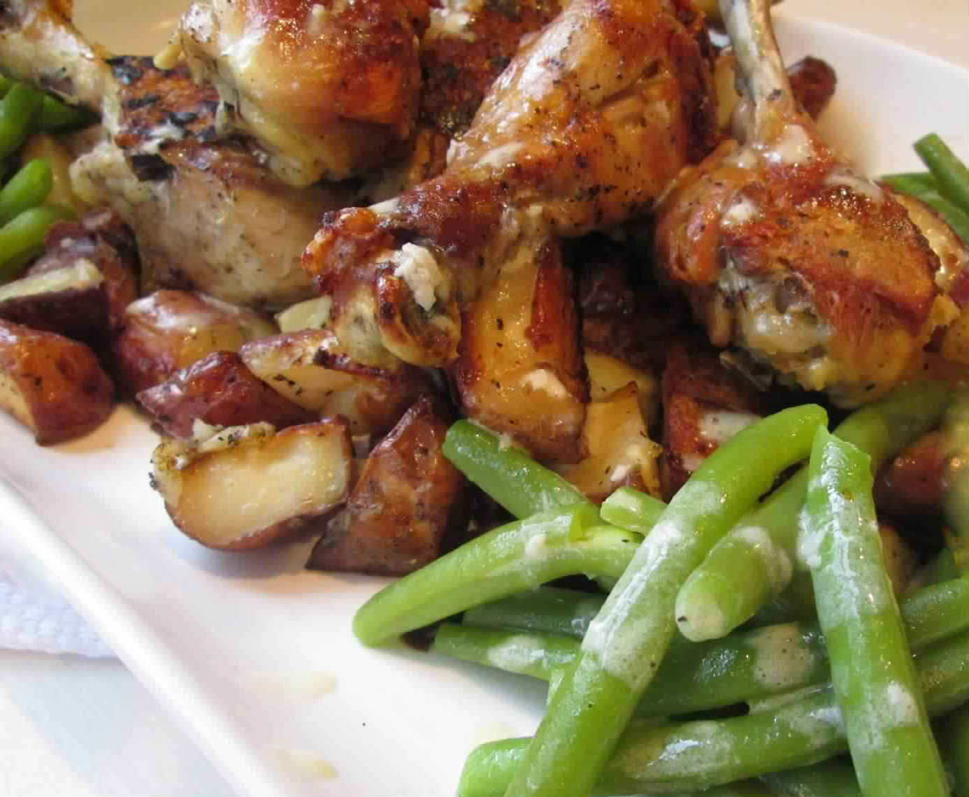 Chicken Thighs with Green Beans and Red Potatoes Scrumptious Recipes