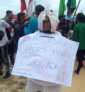 Mahasiswa di Aceh Timur Minta DPRK Desak Plt Gubernur Aceh Tolak UU Omnibus Low Oktober 12, 2020