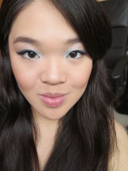 The Blackmentos Beauty Box: FOTD: Vietnamese lunch and an Icy blue eye ...