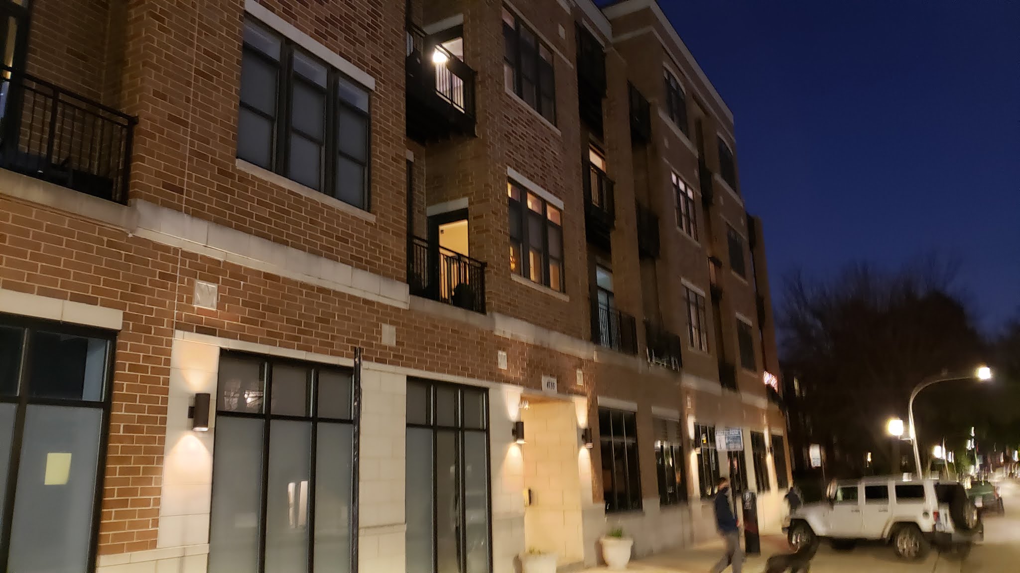 The Chicago Real Estate Local Under Contract! Lincoln Square condo sales