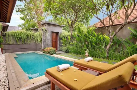 desain kolam renang mewah di belakang rumah desain kolam renang mewah di belakang rumah