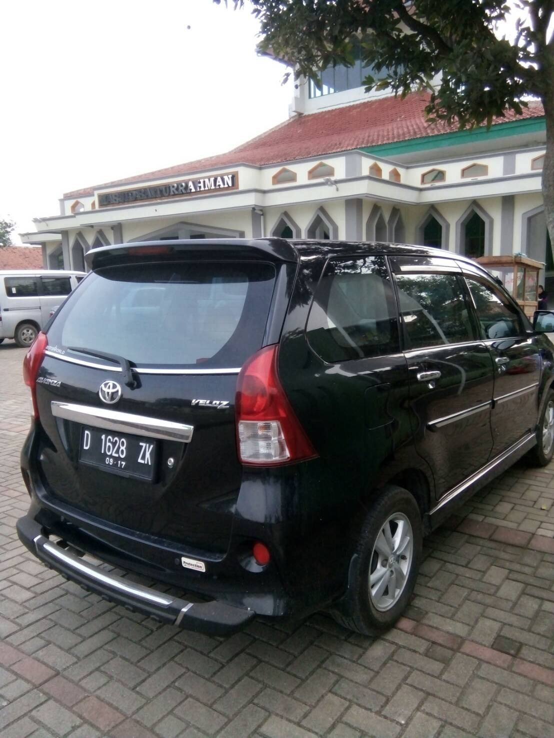 Avanza Veloz 2012 Silver: Investasi Cerdas untuk Mobilitas Keluarga