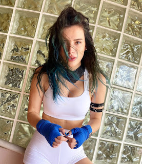 Bella Thorne Social Media 01-Mar-2020