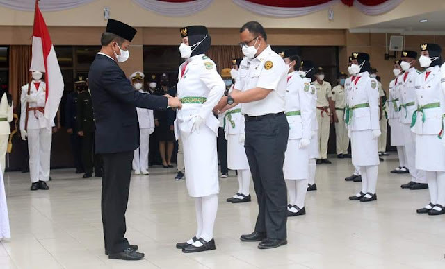 Kukuhkan Anggota Paskibraka, Rudi : Selamat Menjalankan Tugas Mulia Para Pengibar Merah Putih Kukuhkan Anggota Paskibraka, Rudi : Selamat Menjalankan Tugas Mulia Para Pengibar Merah Putih