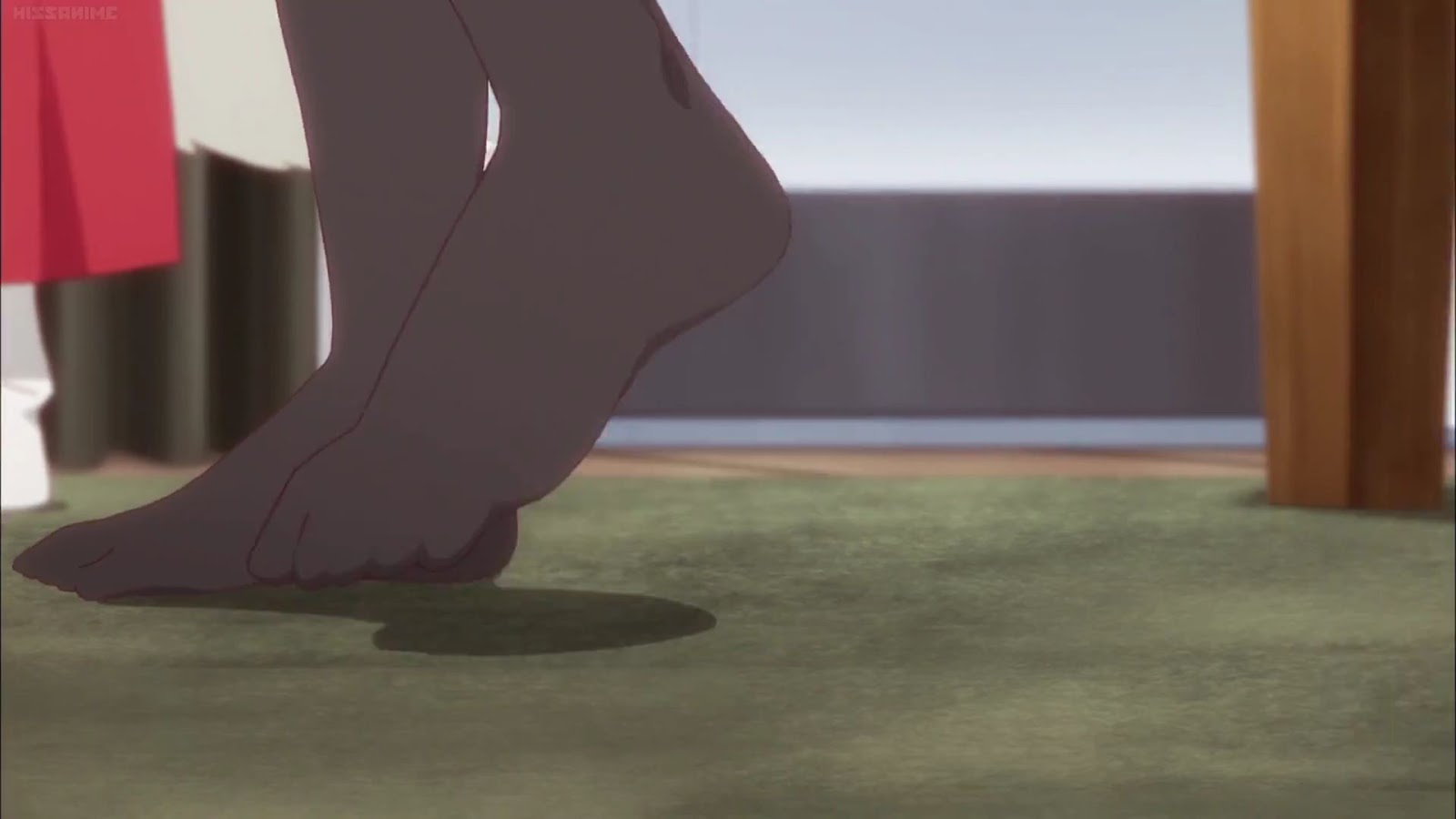 senko San has the most adorable feet. 