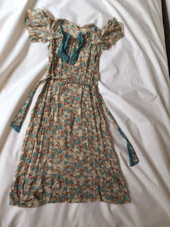 All The Pretty Dresses: 1930s Teal Daisy Print Flutter Sleeve Dress