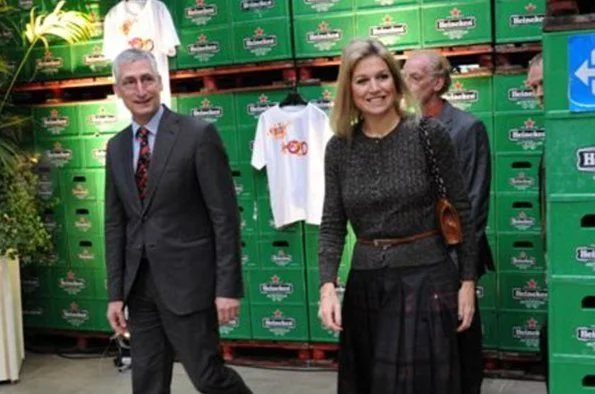 Crown Princess Maxima attended the presentation of action plan Learning Jobs works at the Heineken factory
