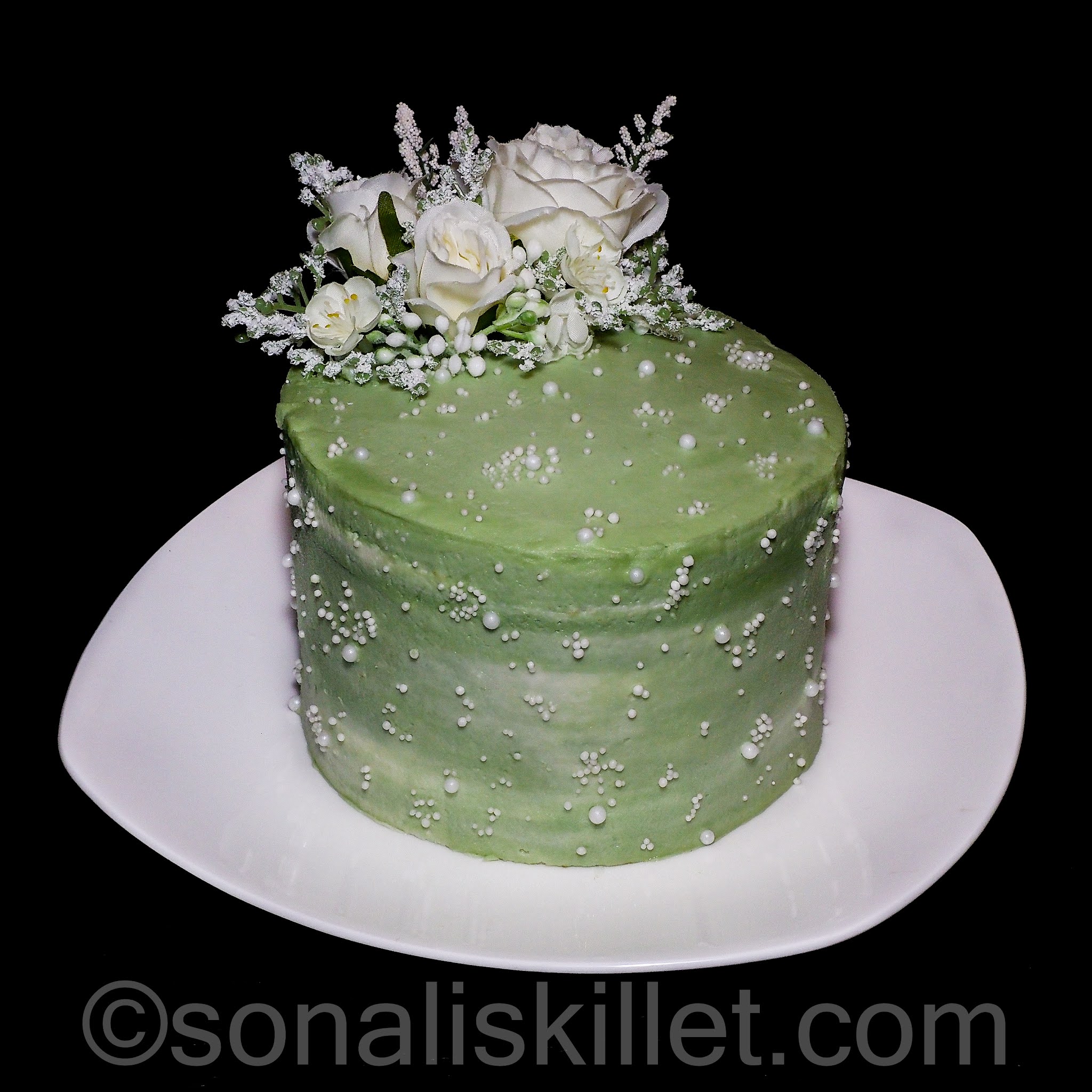 Pastel Green Flower Cake