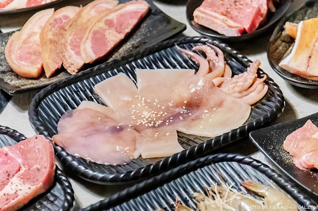 台中人氣日式炭火燒肉吃到飽！限時加價不用百元就能享有和牛吃到飽，還有比臉大牛排任你吃