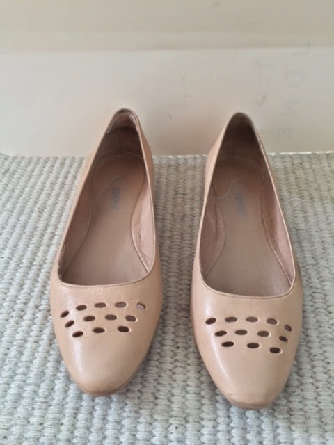 laws of general economy: Camper nude flats, size EU 40 or 9.5/10