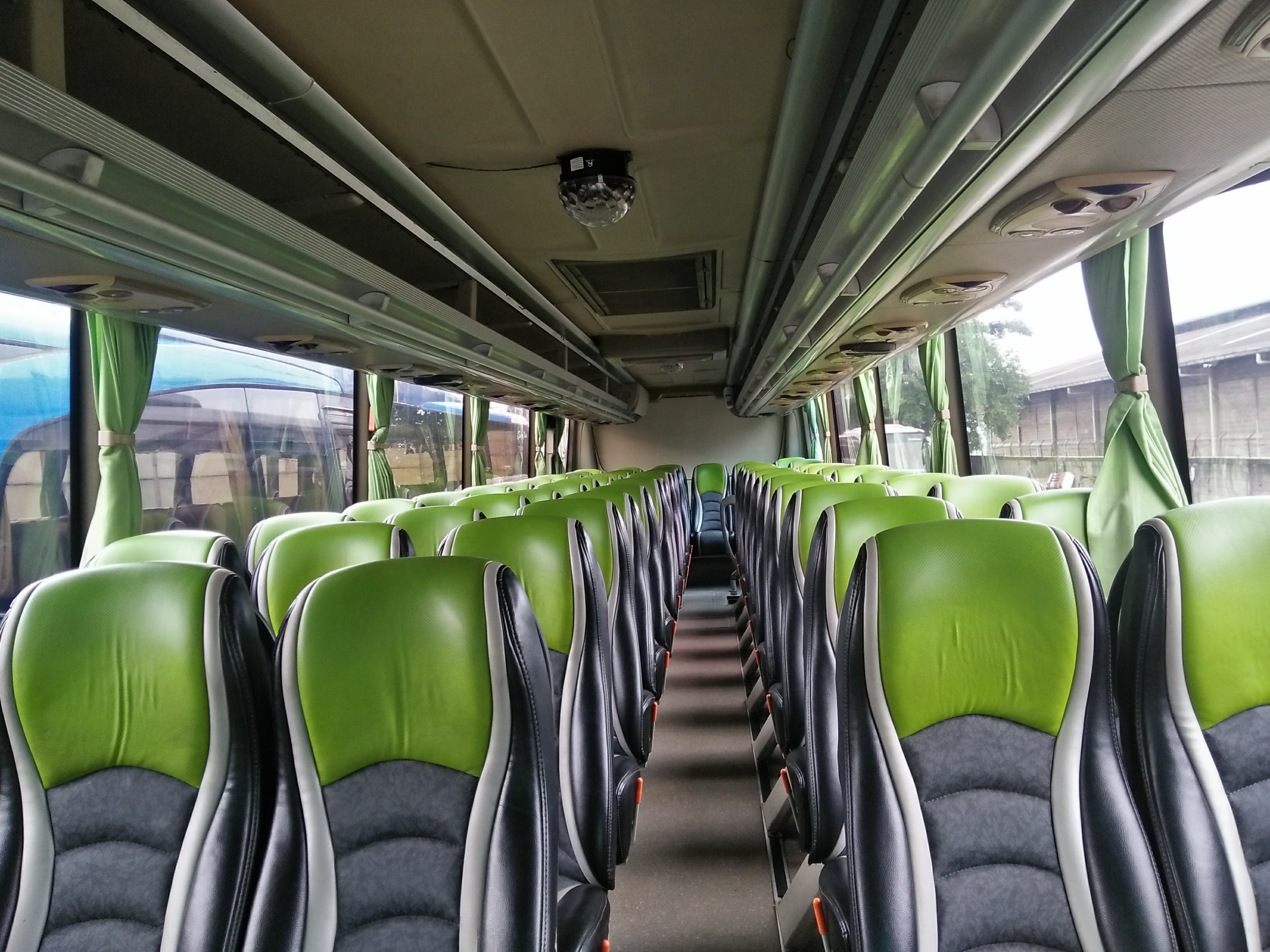 Mewah di Jalan: Menjelajahi Dunia dengan Bus Pariwisata Luxury