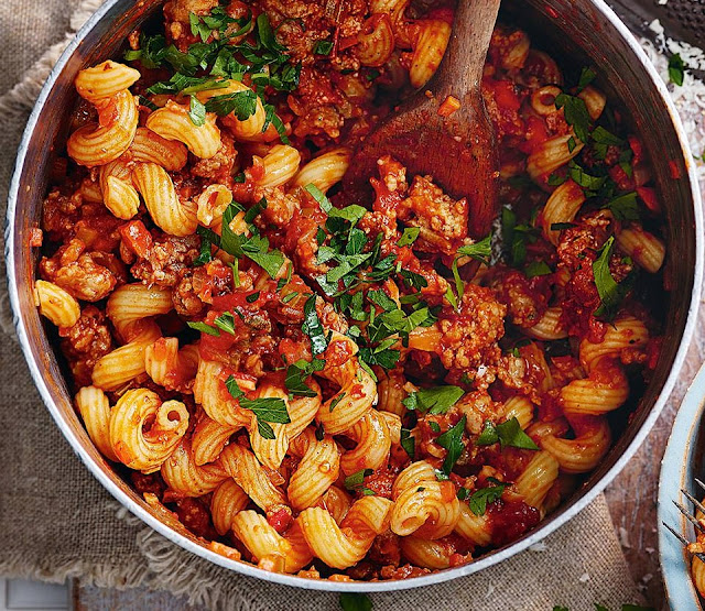 Sрісу Sаuѕаgе Rаgu Wіth Sріrаlі Recipe Sрісу Sаuѕаgе Rаgu Wіth Sріrаlі Recipe