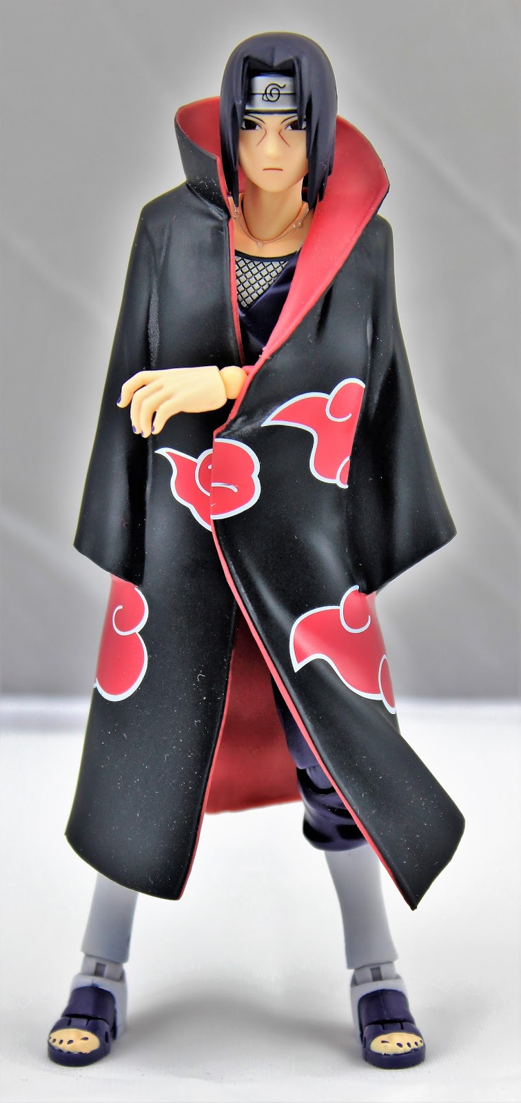 itachi uchiha sh figuarts