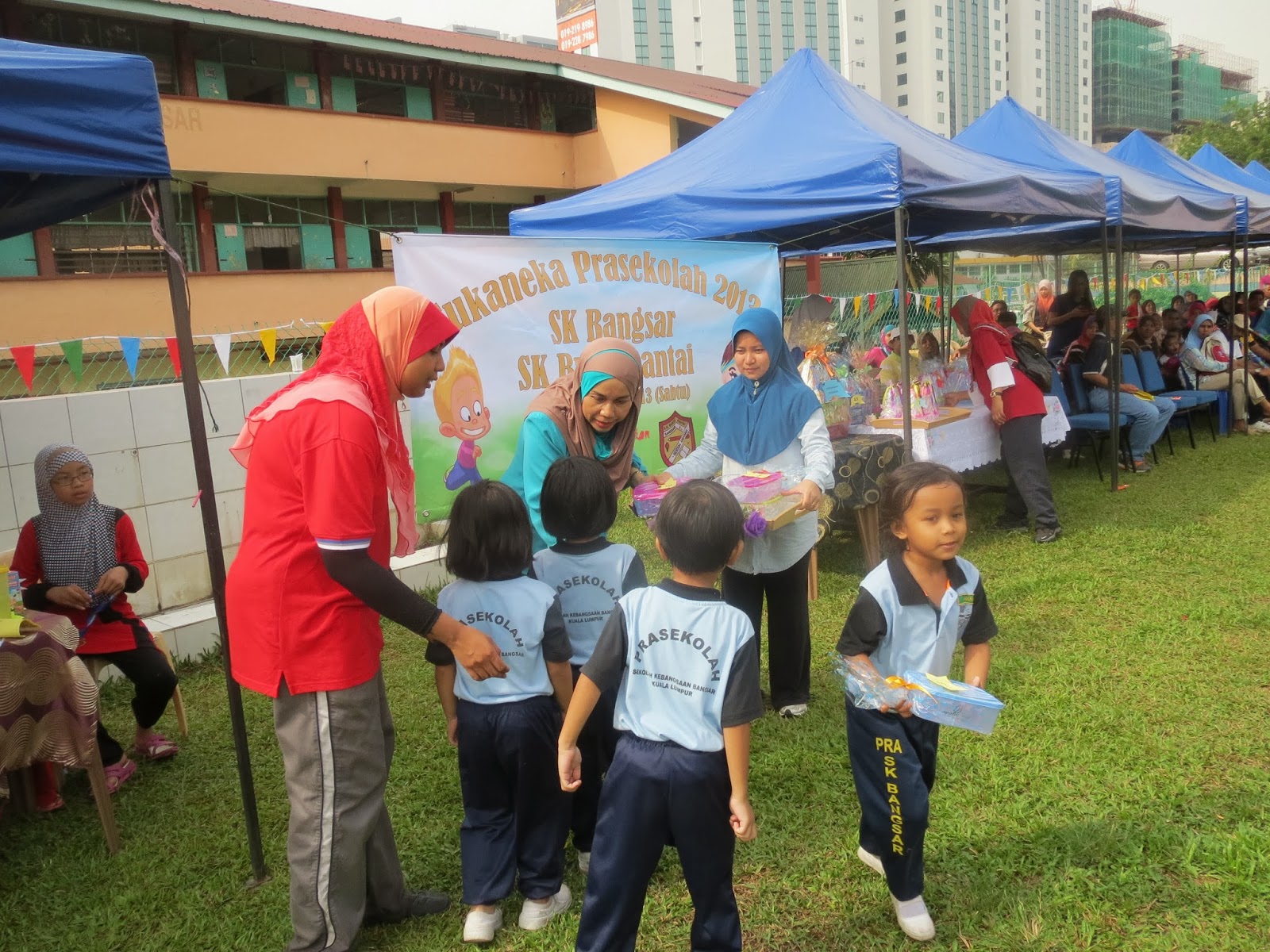 Contoh program sukaneka