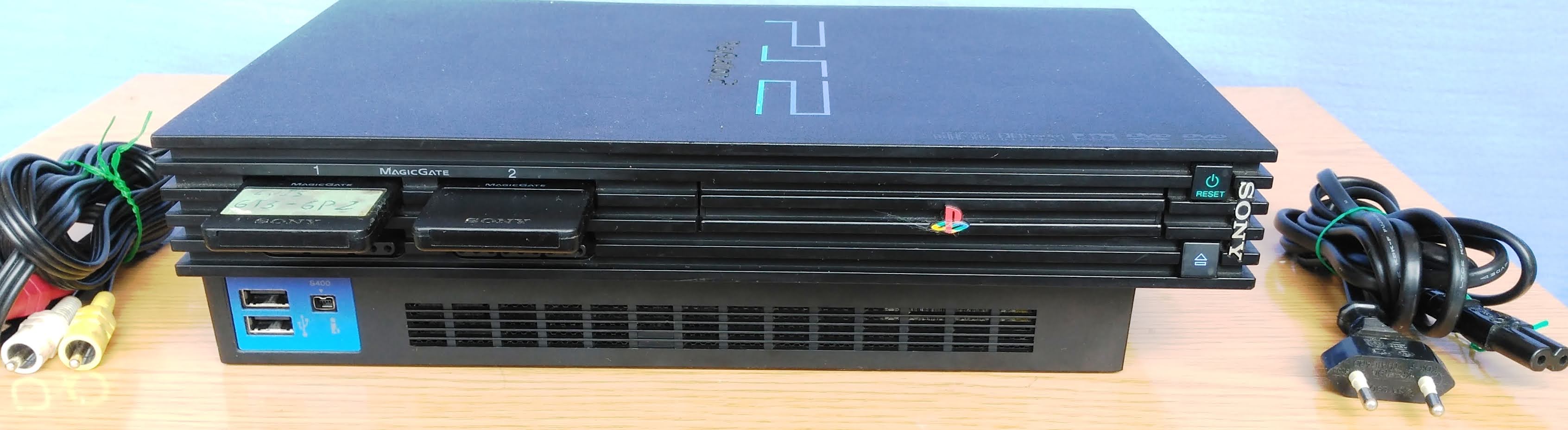Retro Ordenadores Orty: PlayStation 2 (modelo SCPH 30004 R) con adaptador  de red (2000)