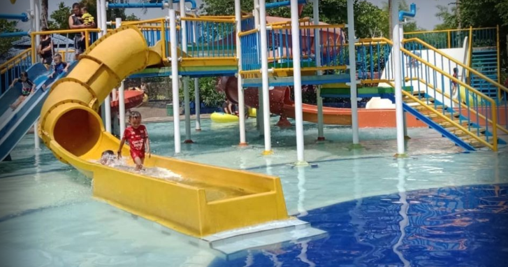 9 Saran Kolam Renang di Bandung, Sesuai buat Tamasya ...