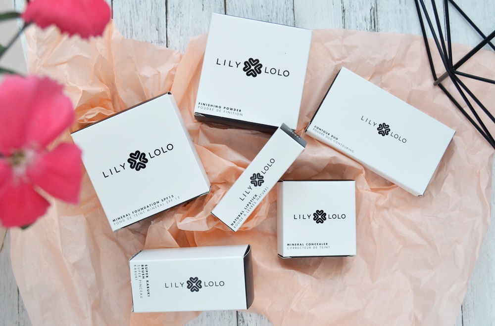 Lily Lolo - naturalna, kremowa pomadka w kolorze Nude Allure oraz paleta Sculpt & Glow Contour Duo / Costasy