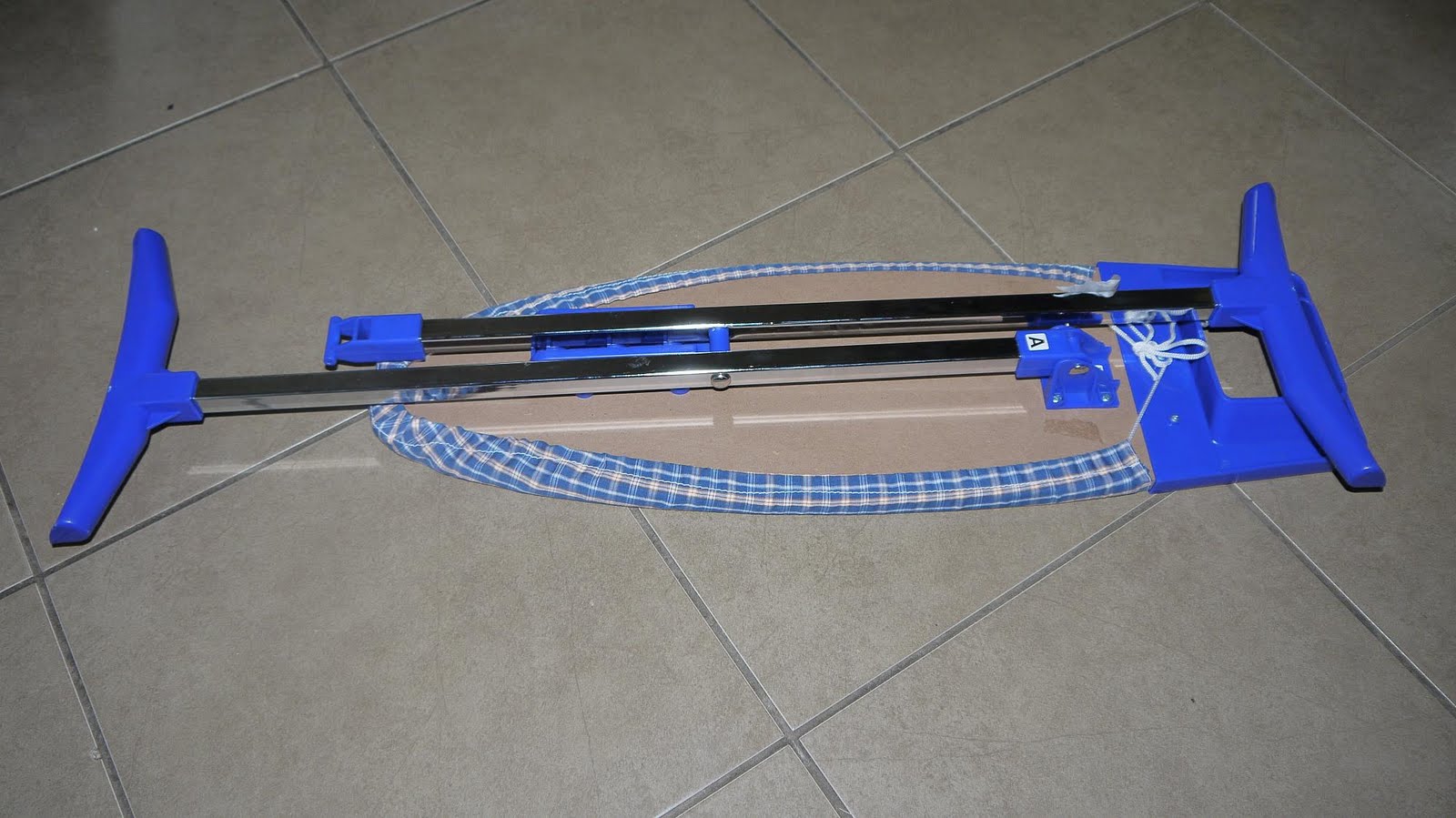 Inside the Wendy House Toyology Review...Casdon Ironing Set