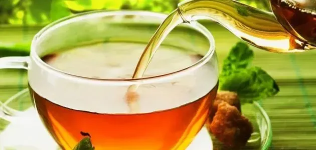 فوائد الشاي الأخضر بالنعناع وأضراره
