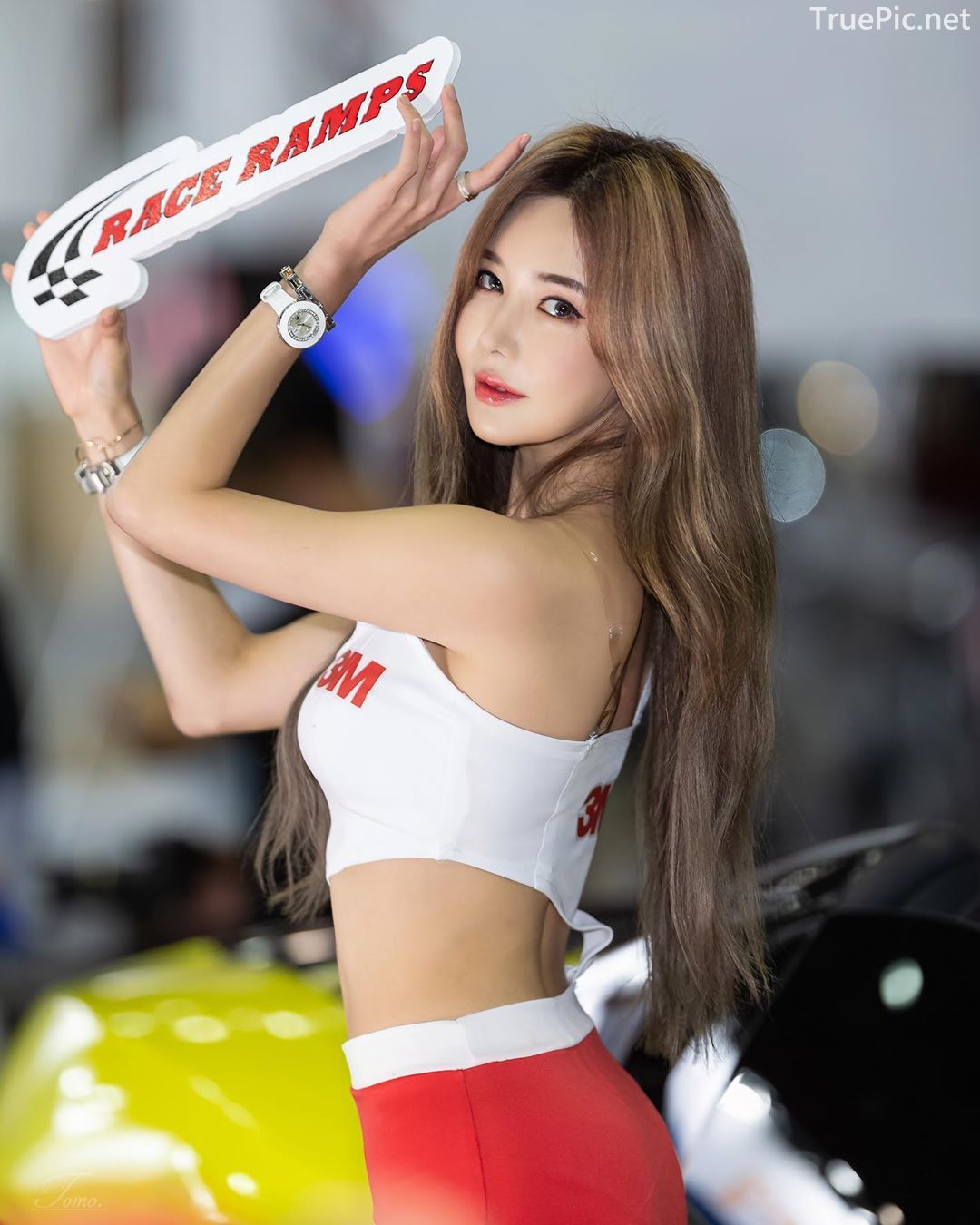 Korean Racing Model - Han Ga Eun - Seoul Auto Salon 2019 - Picture 6