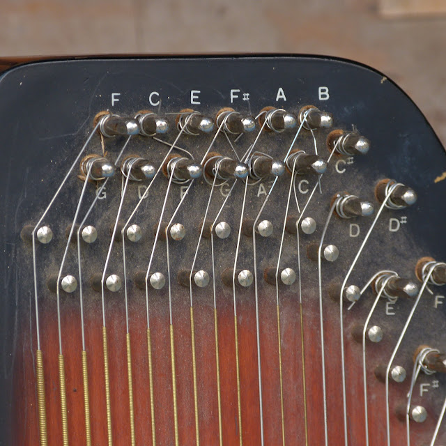 1979 Oscar Schmidt 21Key Autoharp