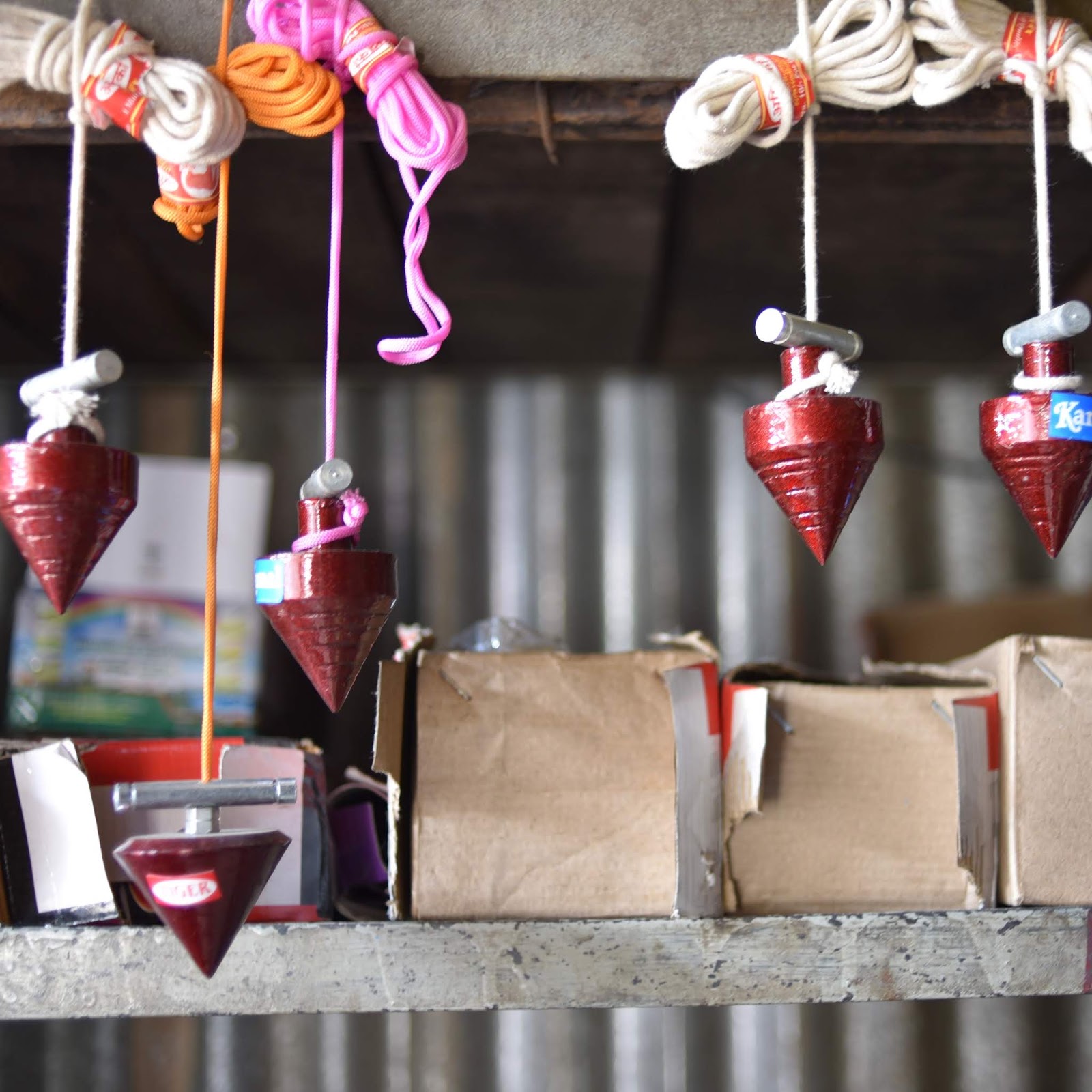 chatoyance Plumb line