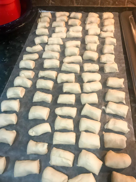 Air Fryer Cinnamon Sugar Pretzel Bites