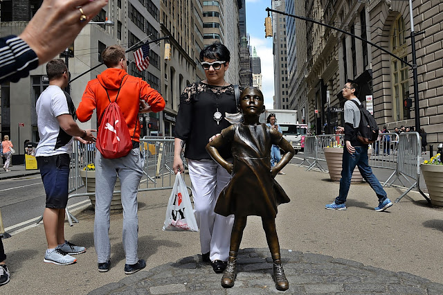 ny%252CCharging%2BBull%252C%2BWall%2BStr
