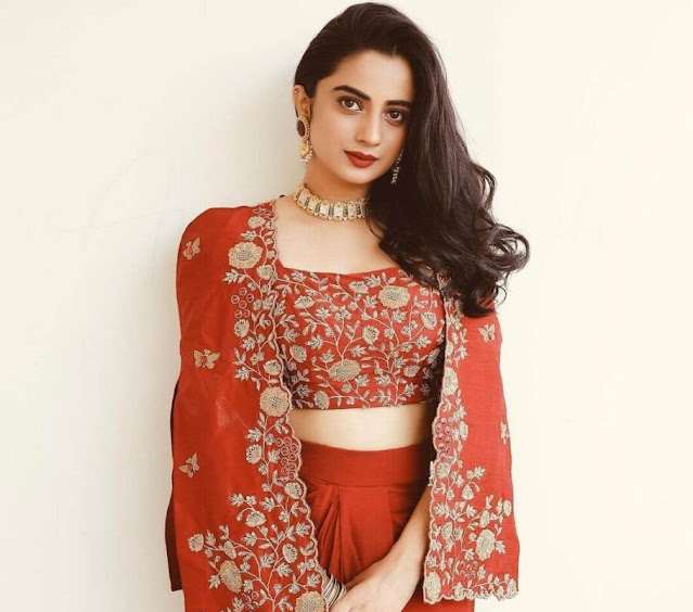 Namitha Pramod Biography, Wiki, Age, Family, Height, Images