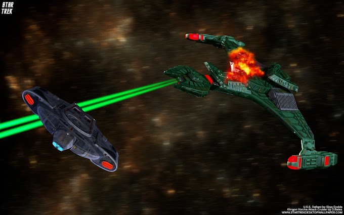 Star Trek Klingon Vor'Cha Vs USS Defiant