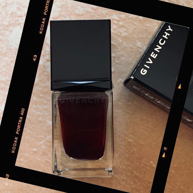 givenchy-le-vernis-notino.es.jpg