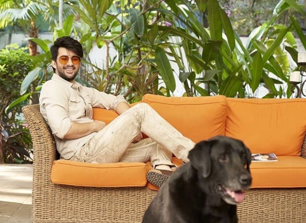 Karan Deol Age Family Girlfriend Wikipedia Biography And