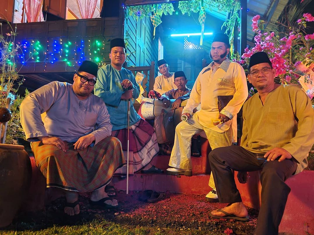 Kampung pisang muzikal raya pencuri movie