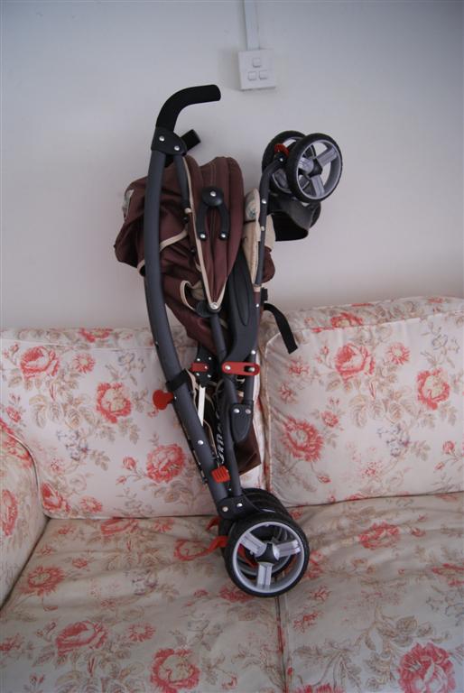 My Lil Garaje SOLD OUT Brand New Anakku Stroller 2 cutey checkers design