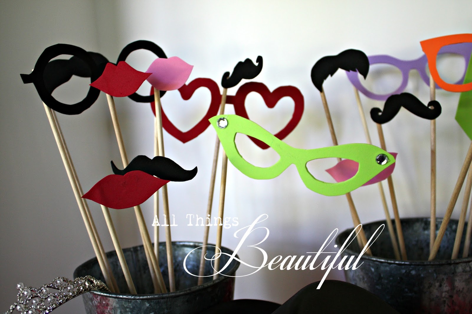 All Things Beautiful: {Photo Booth} Teen Birthday Party