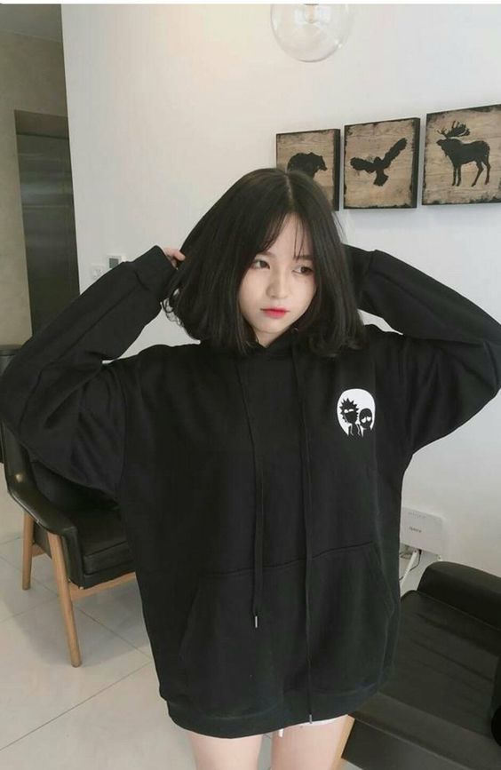 Ảnh gái xinh tóc ngắn - Xu hướng làm đẹp mới lạ, cá tính và quyến rũ