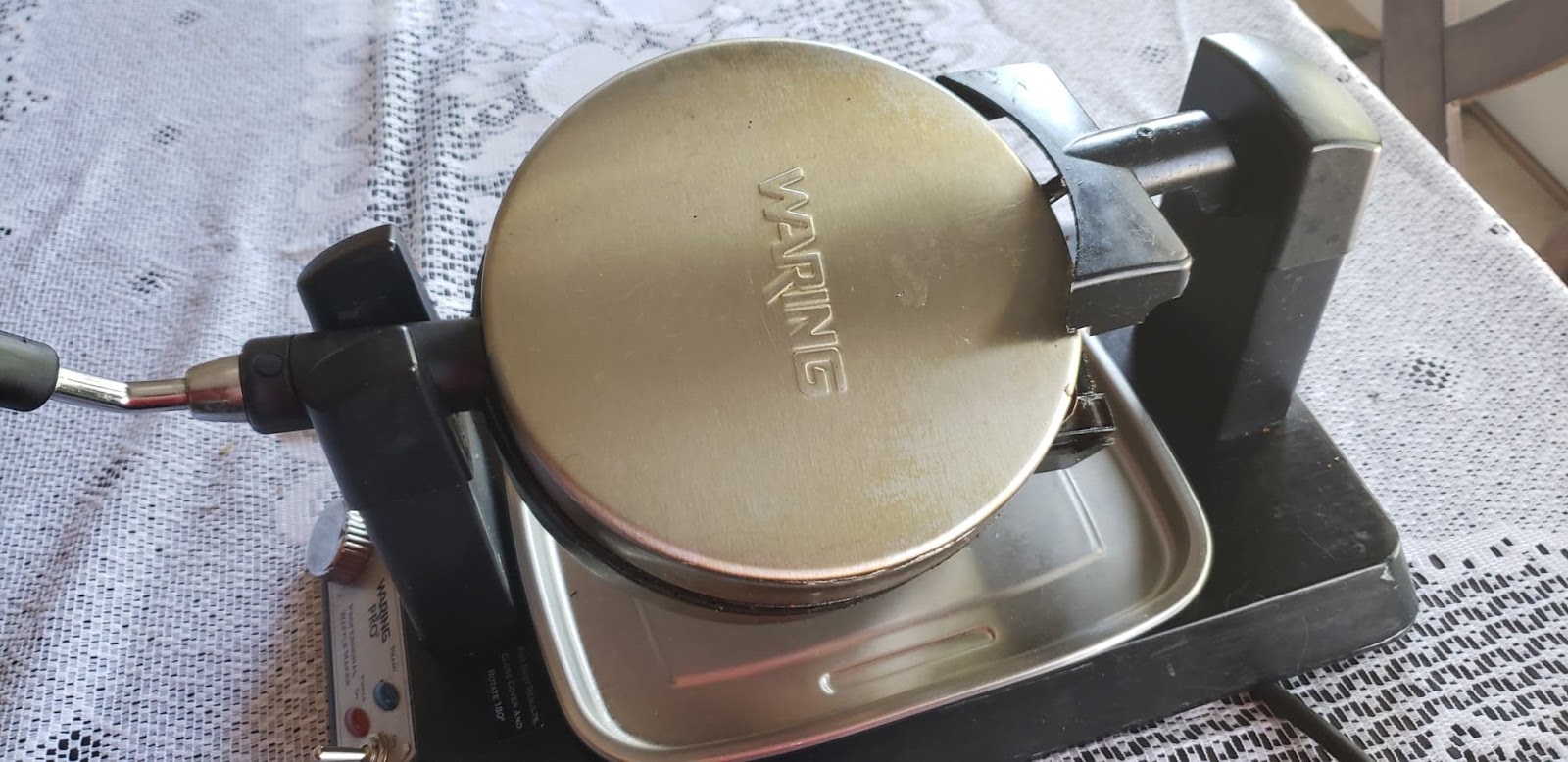 presto flipside waffle maker review
