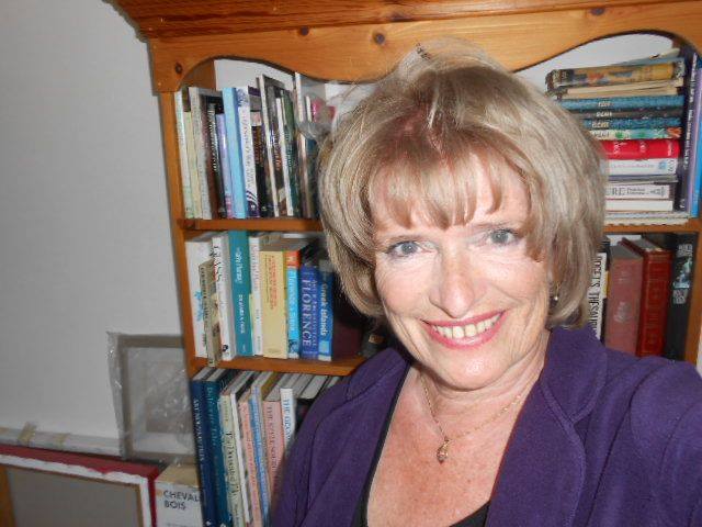 Claire fuller. Клэр фуллер. Клэр фуллер. Фуллер клэр "горький апельсин". Claire fuller.