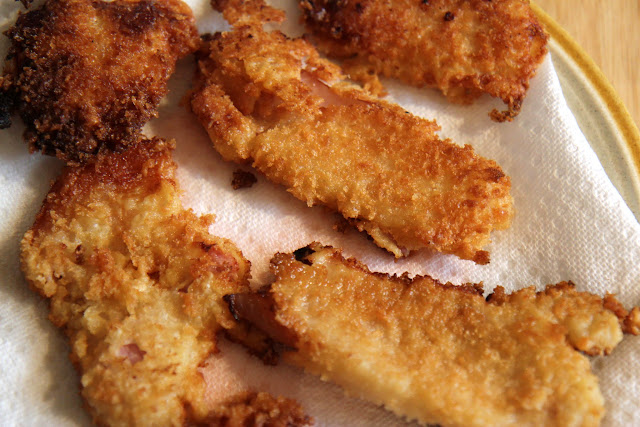 Enjoy this very salty fried Danish recipe: Panaret Flæsk: Fried or Breaded Salt Pork! Some people call it Streak-o-lean, too.