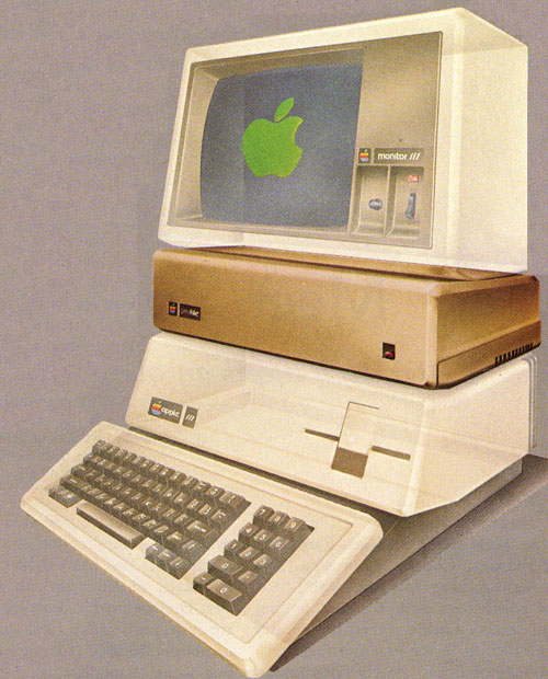 New apple 3. Apple 3 компьютер. Apple 3 Plus. Apple 3 фото. Арпотсы Apple 3.